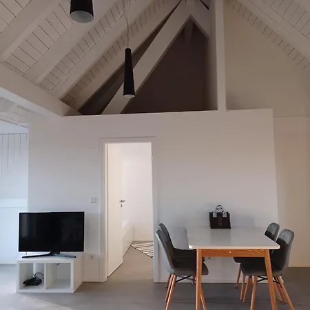 Dachwohnung