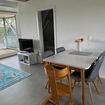 Dachwohnung アパート *